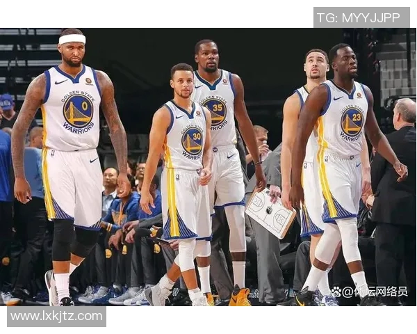 2015年勇士队常规赛辉煌历程与战绩分析