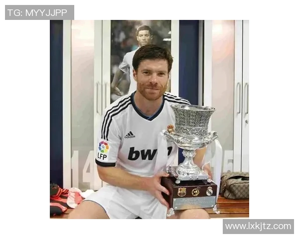 哈维阿隆索退役后新篇章担任皇马青年队主帅开启执教生涯